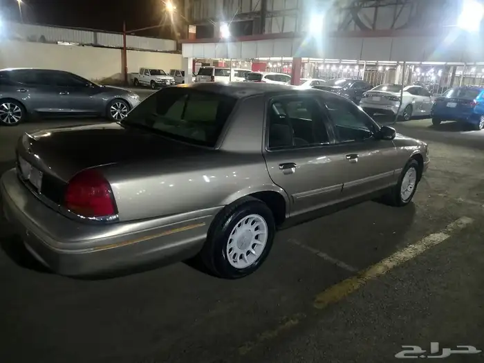 فورد فكتوريا 2002 1