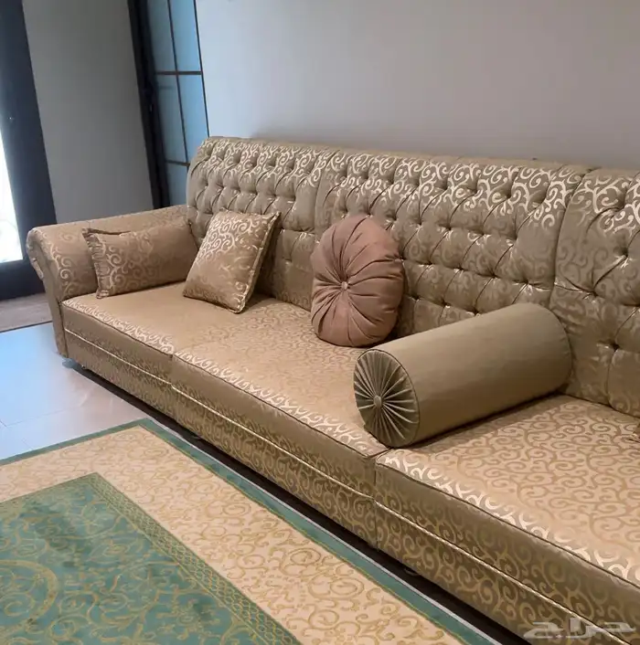 كنب مستعمل حجم كبير كامل الملحقات 0