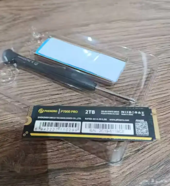 ذاكرة تخزين M.2 2TB للبي سي والسوني مع هيت سينك 2