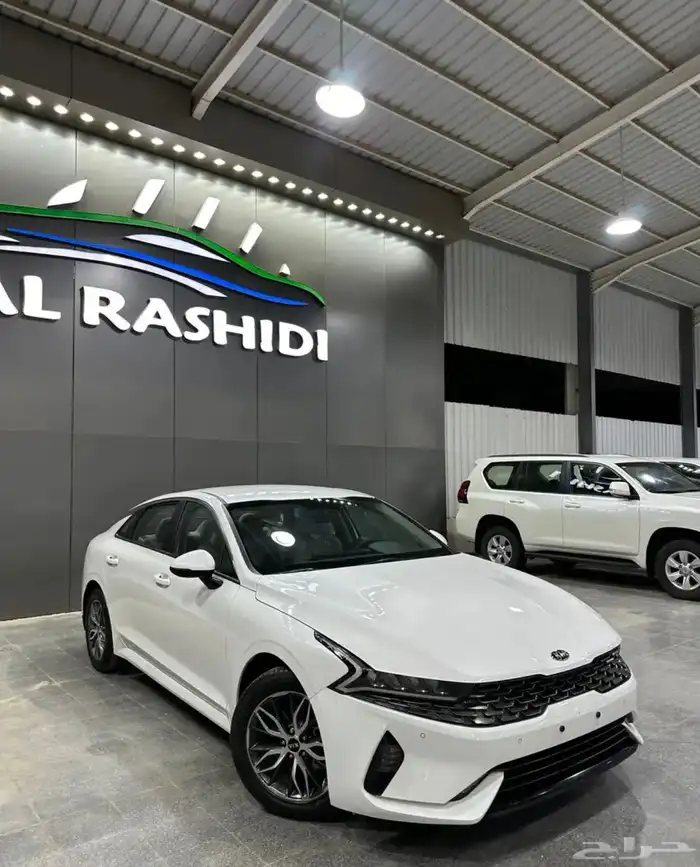 كيا K5 مطور 2021 لدى معرض(عبيد الرشيدي) 9