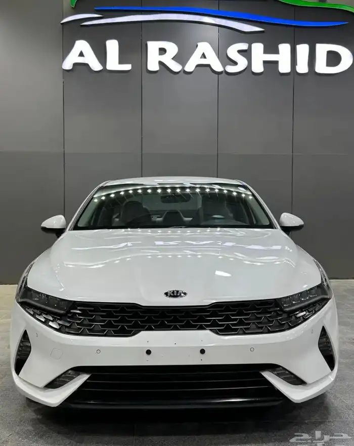 كيا K5 مطور 2021 لدى معرض(عبيد الرشيدي) 18