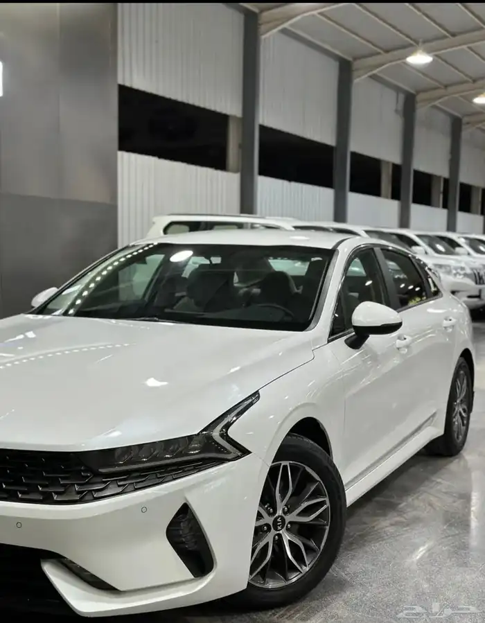 كيا K5 مطور 2021 لدى معرض(عبيد الرشيدي) 1