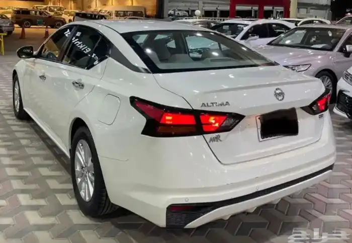 التيما نيسان موديل 2021 على الشرط 5