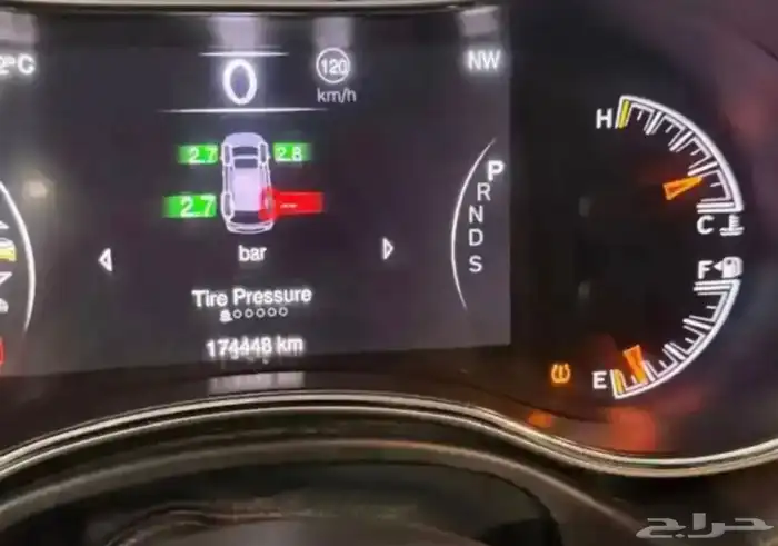 جيب شروكي همي 2015 على الشرط 6