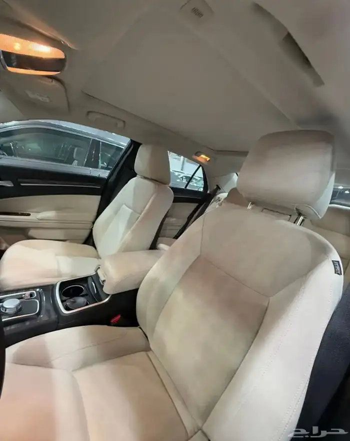 كرايزلر C300 نص فل 2021 (مخزن) لدى معرض(الرشيدي) 9