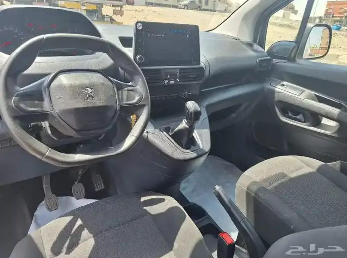 للبيع بيجو بارتنر 2023 ( بنزين ) 6