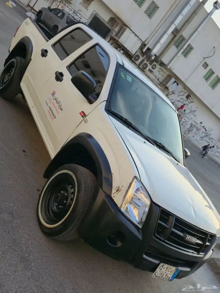 ايسوزو 2008 غمارتين دبل بنزين للبيع 0