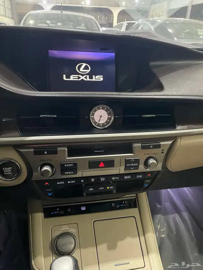 لكزس ES 350 2017 سقف بانوراما نقاط عمياء 39