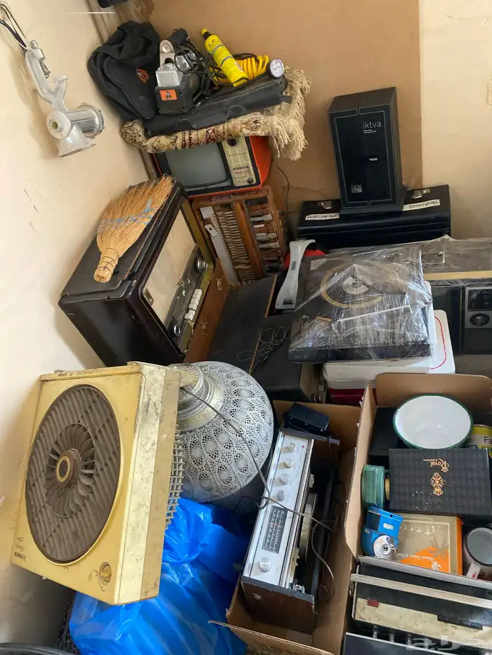 مجموعه اجهزه وانتيك ترثيات قديمه عددها يمكن 50 3