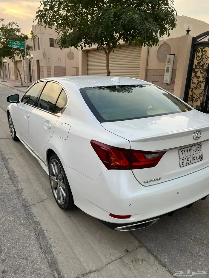 للبيع لكزس GS350 CD - موديل 2015 - فل كامل 5