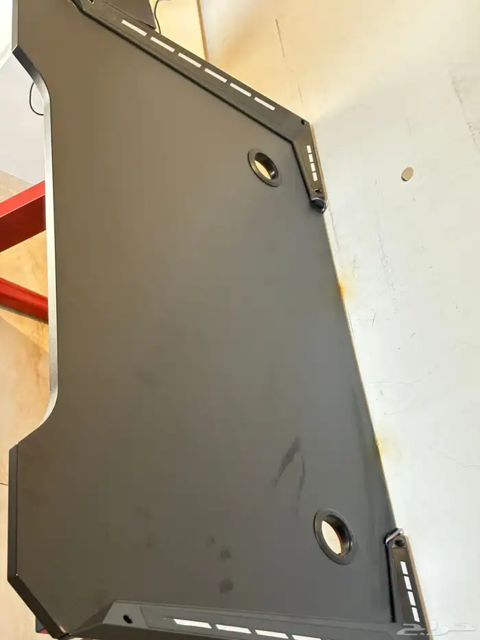 طاوله جيمنج وكرسي 0