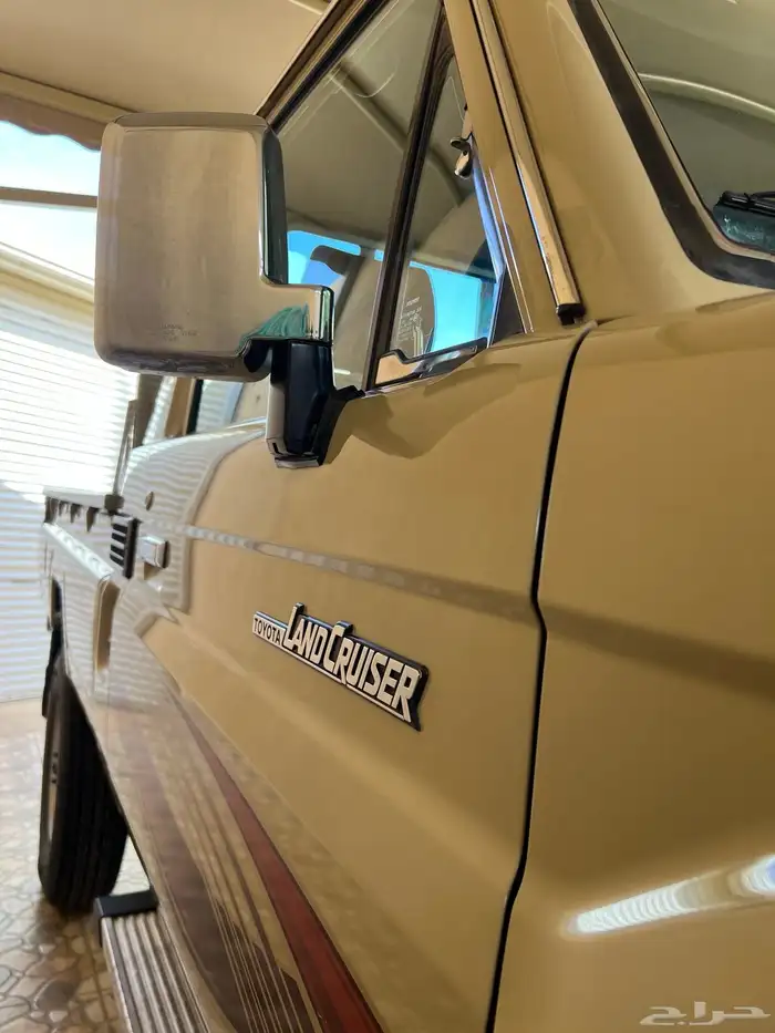 جيب شاص 2009 مخزن بريمي سلق 11 ريشه فل كامل ونش دفلوك 9