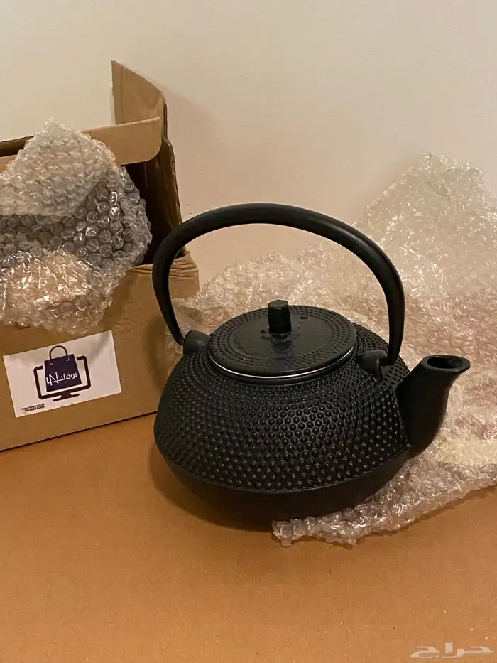 إبريق حديد على الطراز الأذري 0