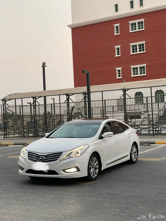 أزيرا موديل 2015 3