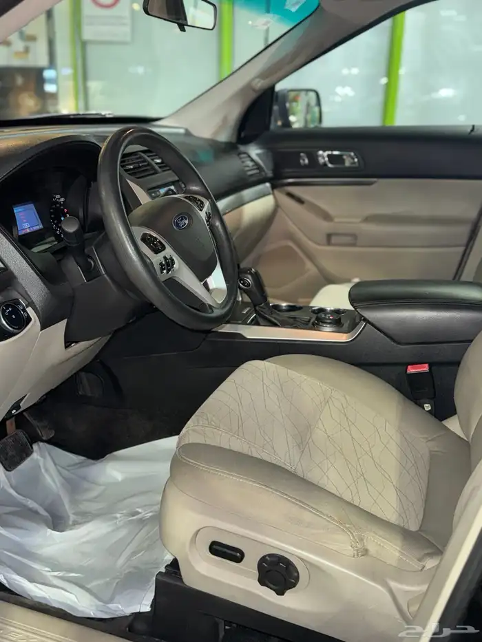 فورد اكسبلورر 2013 بحاله ممتازه عداد 222 الف للبيع 9