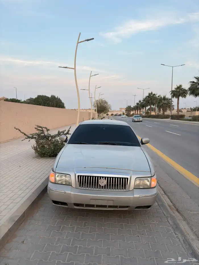 فورد جراند ماركيز 2