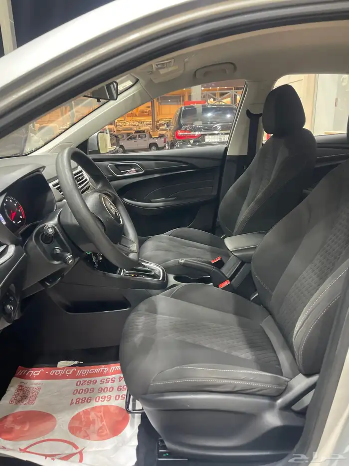 ام جي 5 موديل 2022 7