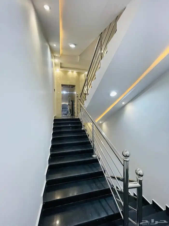 شقق تمليك علوي ابها المحاله امام مبنى الاذاعه بسعر 500 الف 8