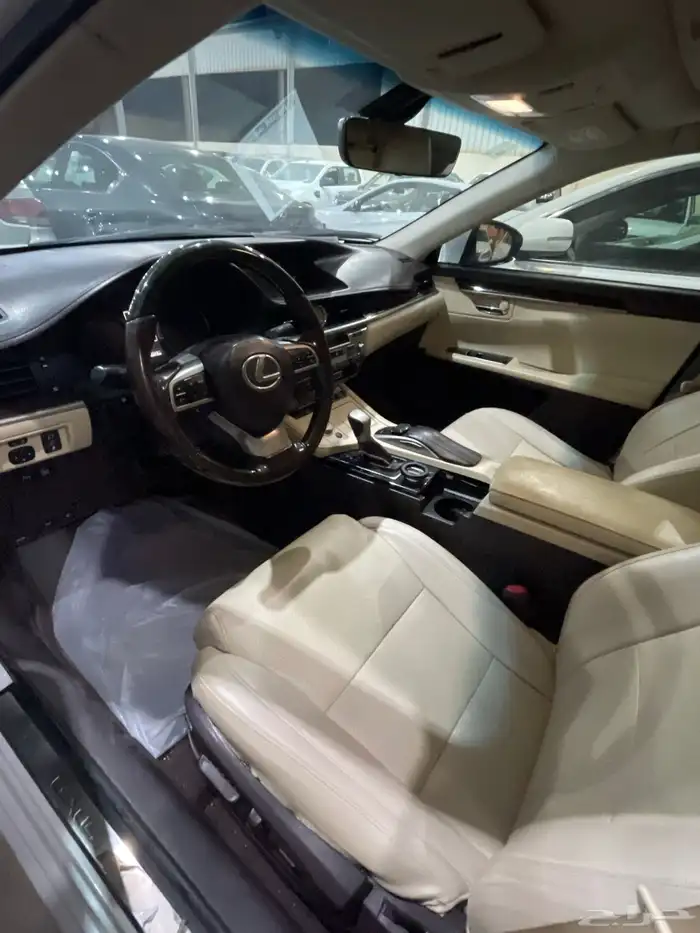 لكزس ES 350 2017 سقف بانوراما نقاط عمياء 24