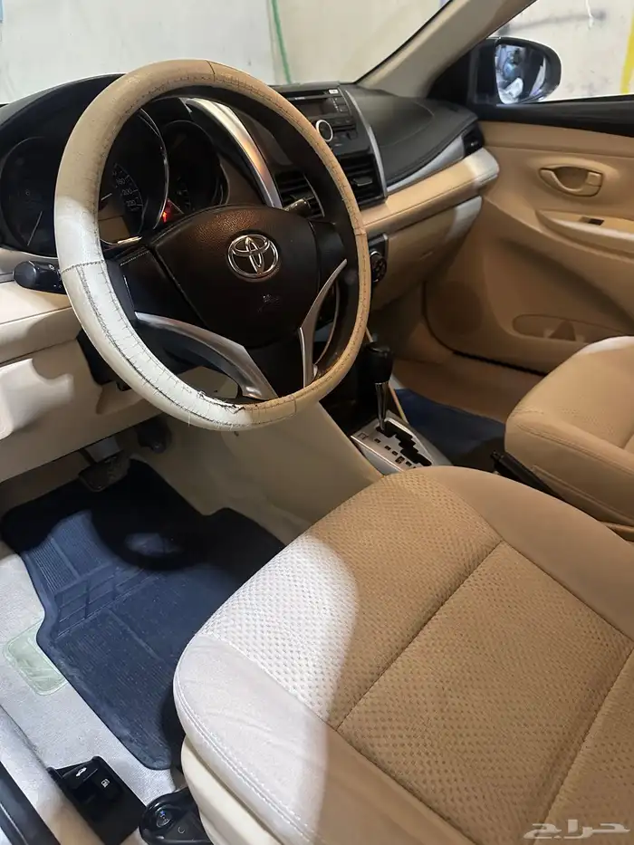 تايوتا يارس 2016 1