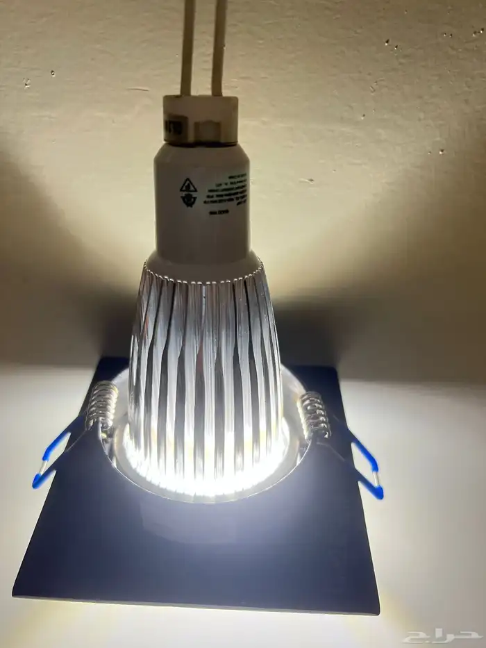 لبمات جديده 7 وات 100 حبه كهرب 220 0