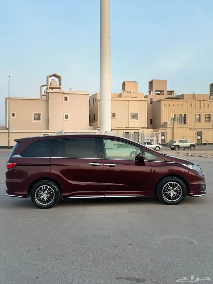 هوندا أوديسي 2020 عنابي 6