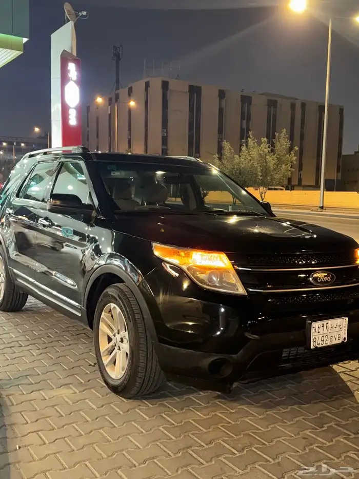 فورد اكسبلورر 2013 بحاله ممتازه عداد 222 الف للبيع 21