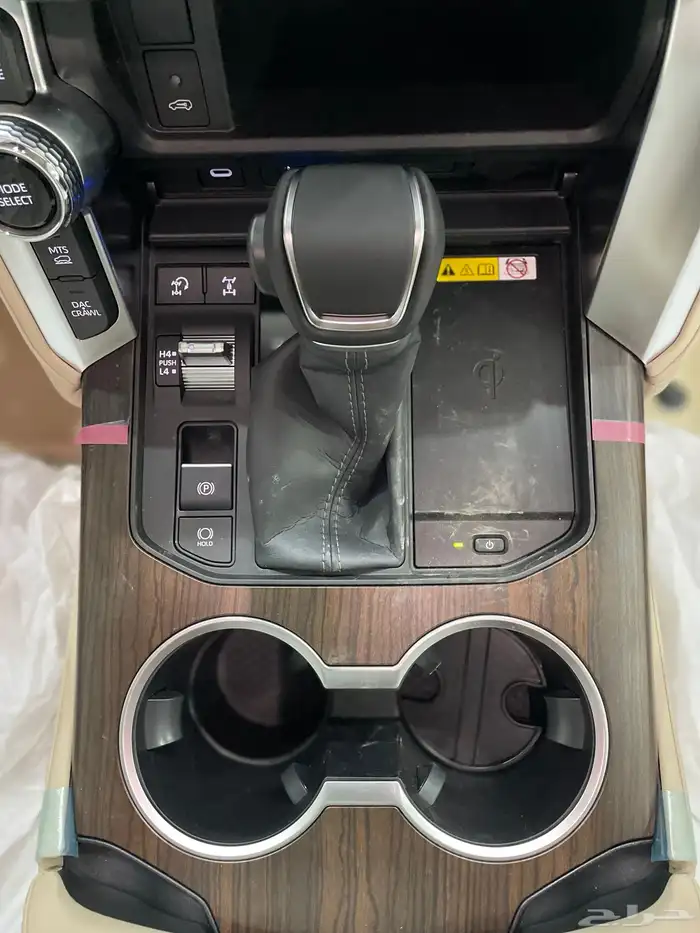 لاندكروزر 2025 GXR S 10