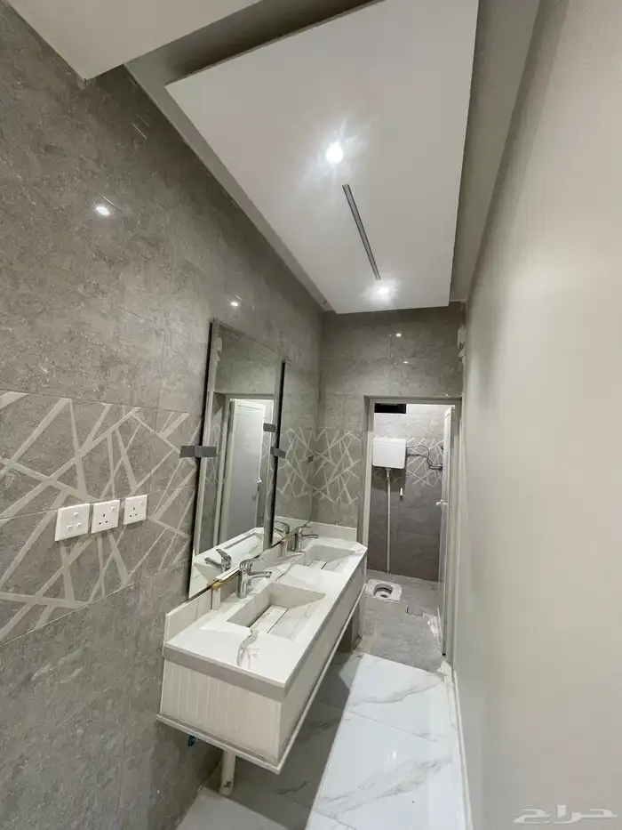 للبيع عمارة مكونة من 4 شقق جديده حفرالباطن حي المحمدية 6