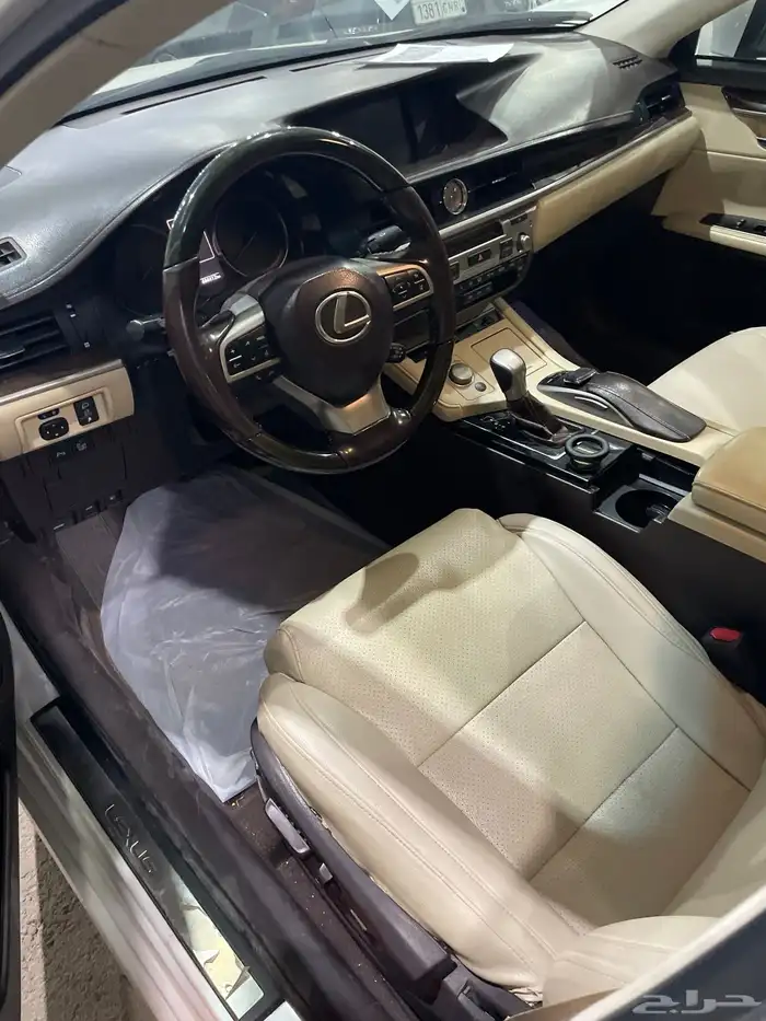 لكزس ES 350 2017 سقف بانوراما نقاط عمياء 25