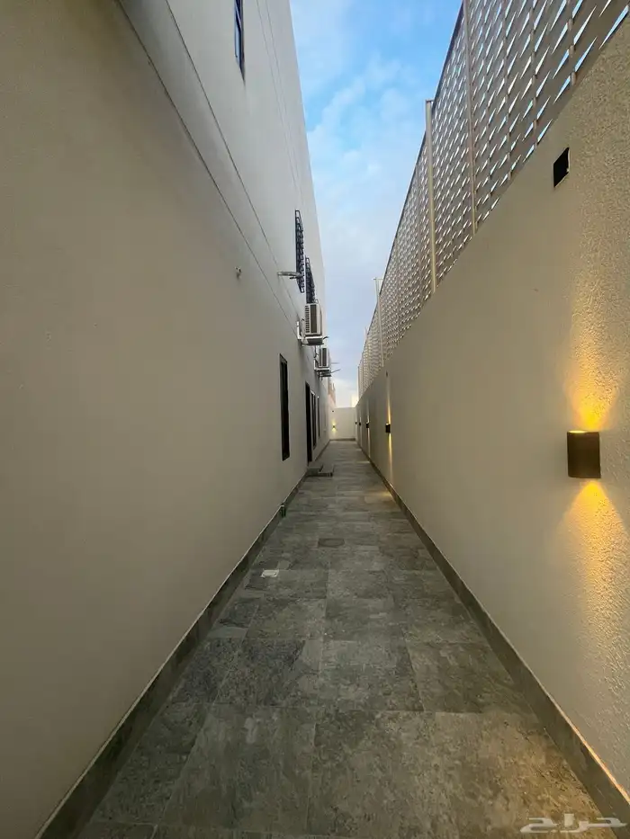 شقق دور ارضى للبيع بالاخضر 10