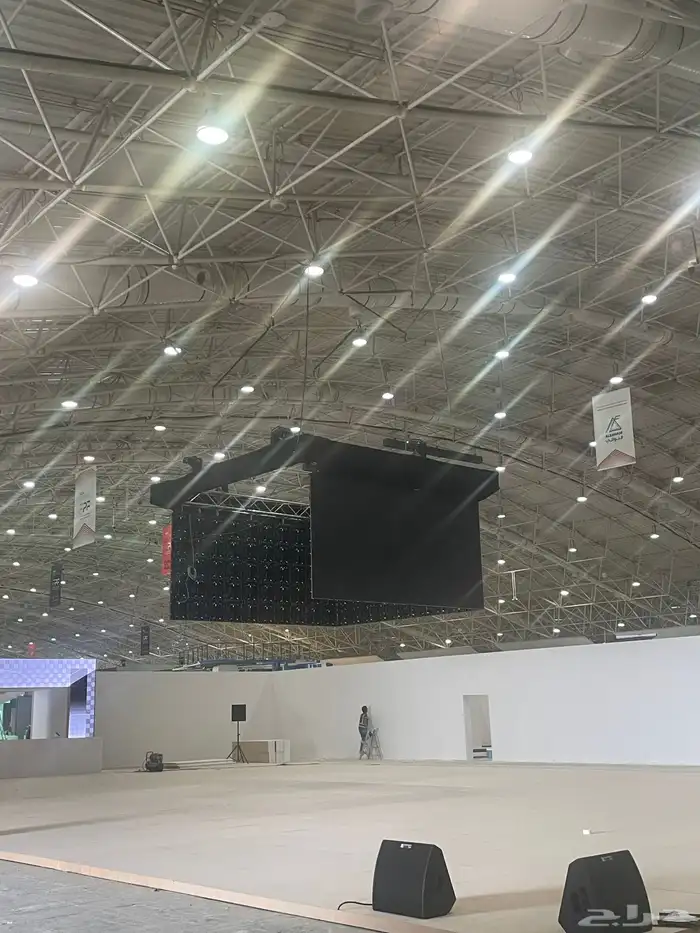 تاجير وتنظيم المعارض والمؤتمرات شاشات اضاءات صوتيات حفلات 4