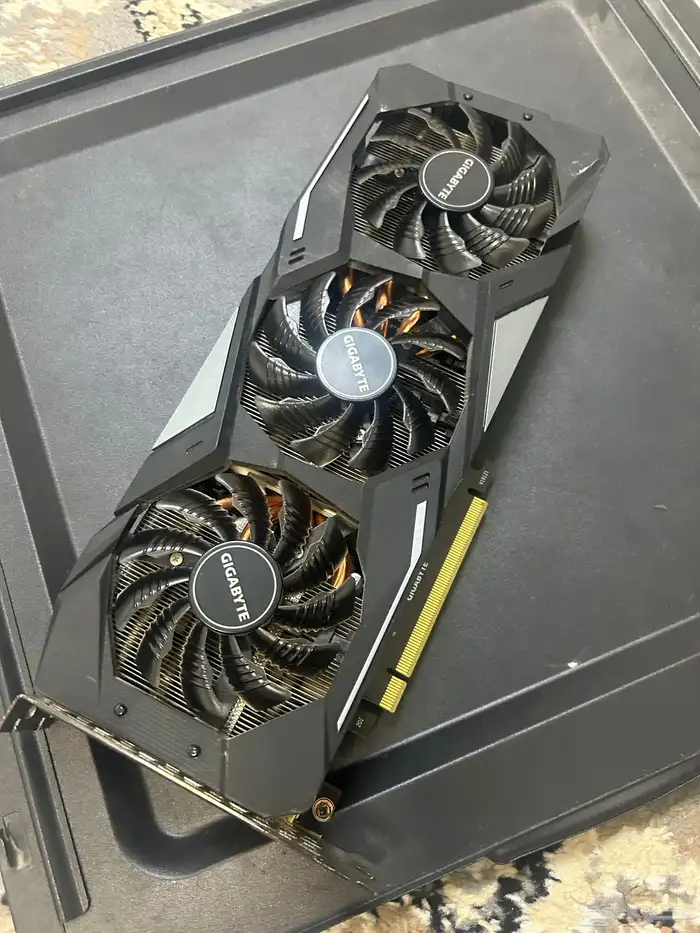 بس سي للبيع تشليح او كامل 1