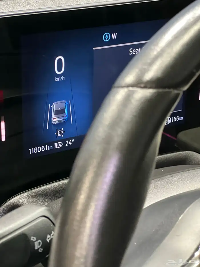 فورد تورس 2023 تيتانيوم 4