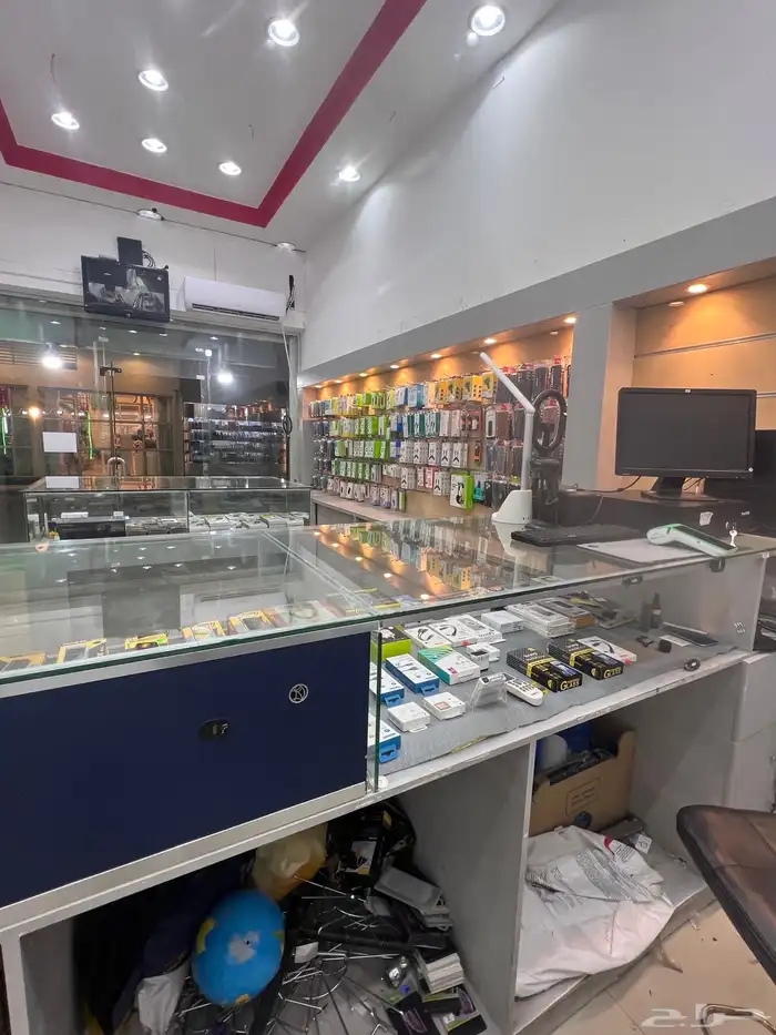 ديكور محل اتصالات للبيع مع البضاعه 4