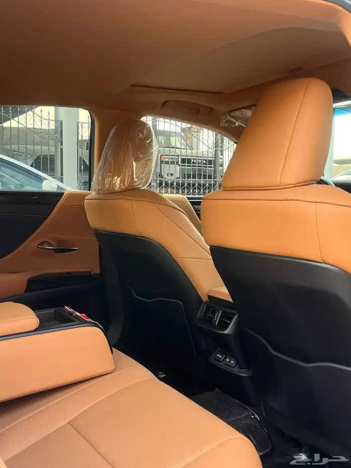 لكزس ES300h 2024 هايبرد عبداللطيف جميل شبة الجديد 7