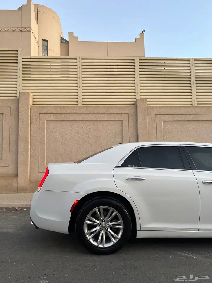 للبيع كلزلر نضيف 2016 9