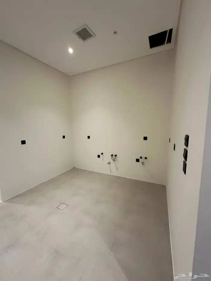 ادوار و بنتهاوس في حي الرمال للبيع 9