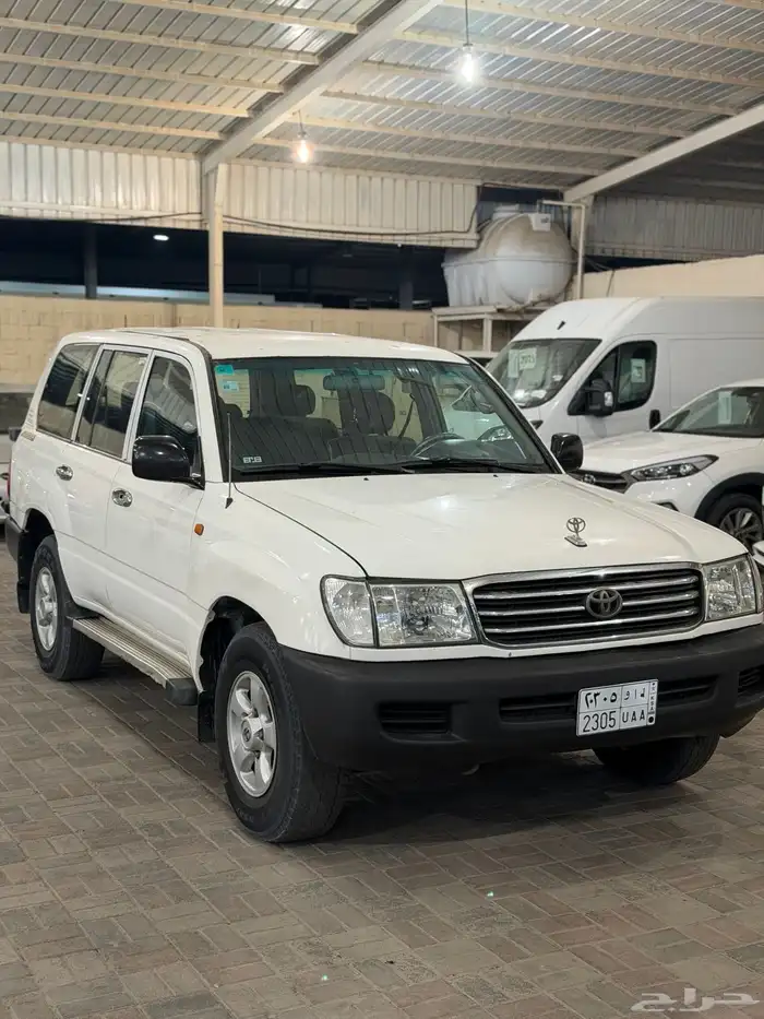 للبيع لاندكروزر قير عادي 1998 نظيف وعلى الفحص البيع مستعجل 3