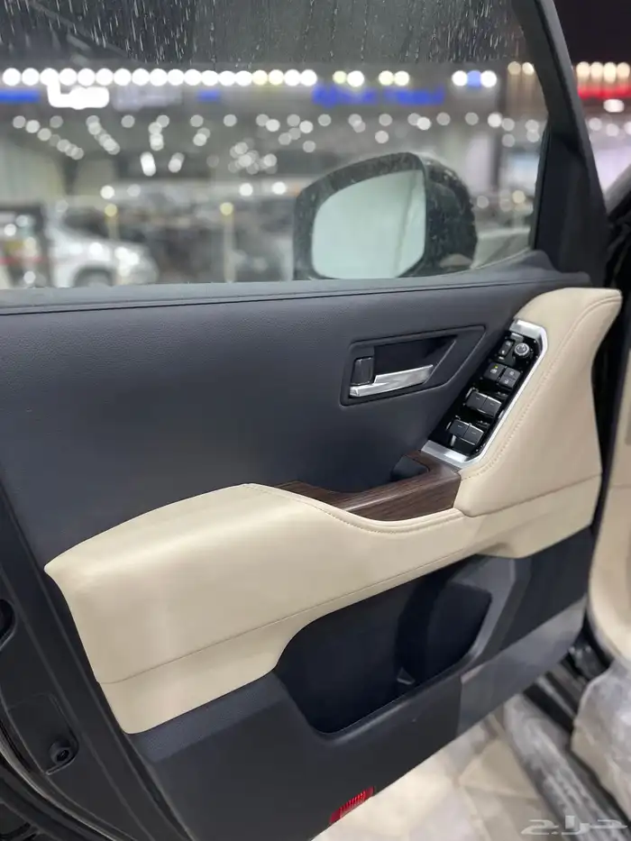 لاندكروزر 2025 GXR S 3