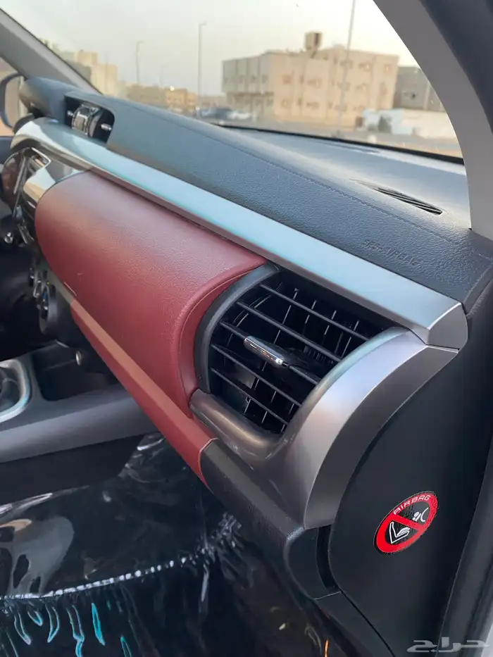 هايلوكس 2018وكاله مخزنه قير عايدي بدون دبل 31