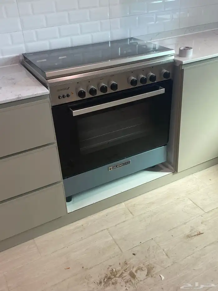 فرن ماركة ايطالي قليم غاز استخدام سنه 0