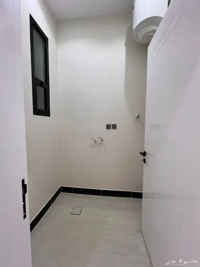 للبيع ادوار علويه مساحات واسعة حى التضامن شمال الخميس 520 ا 6