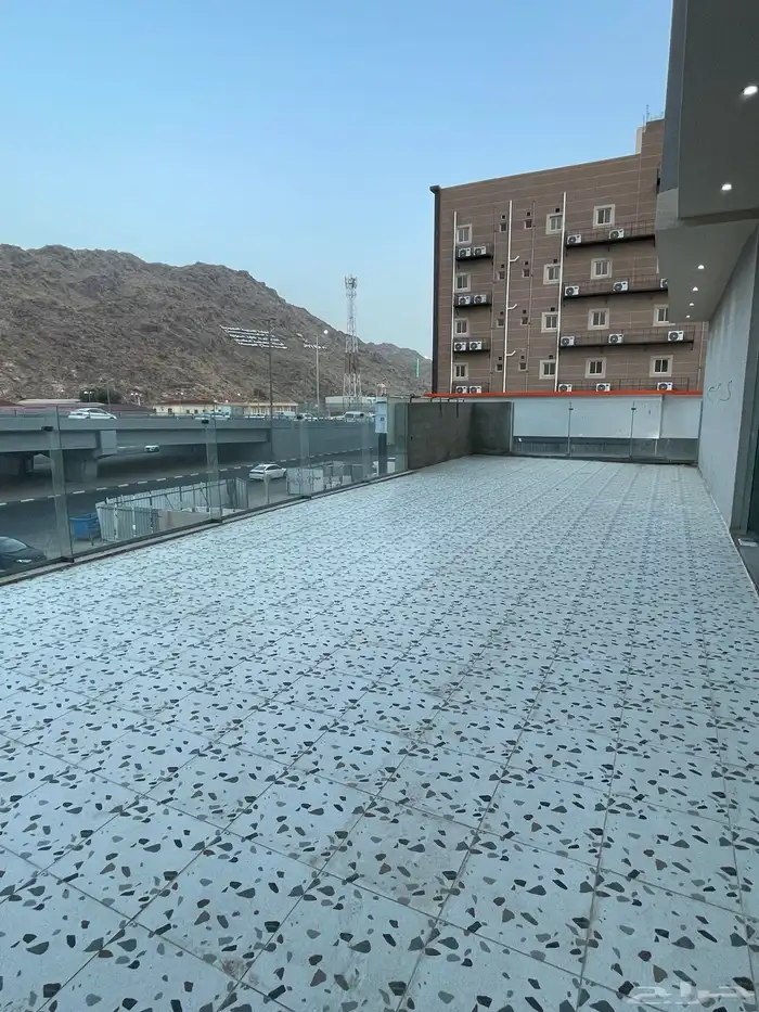 دور ثاني مع سطح للإيجار مناسبة كفي او مطعم 3