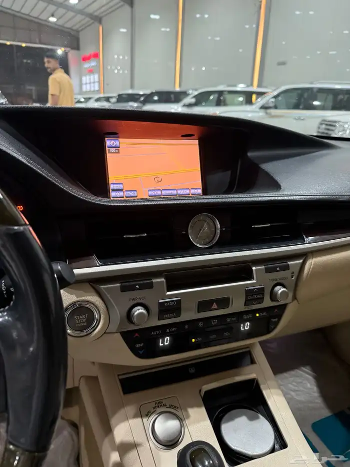 لكزس ES.250.2013 سعودي مالك اول 10