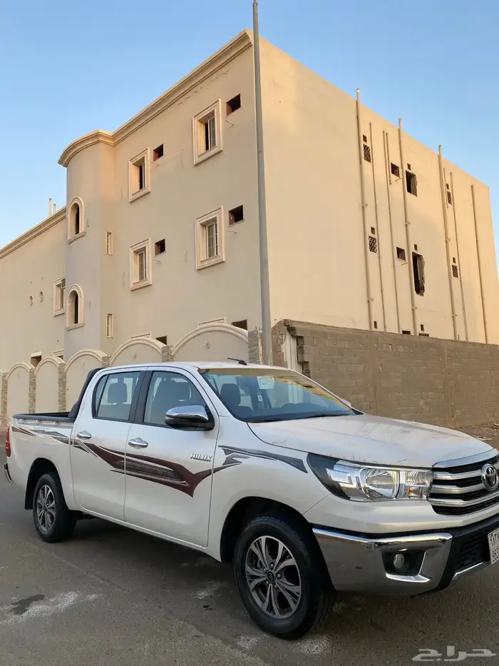 هايلوكس 2018وكاله مخزنه قير عايدي بدون دبل 1