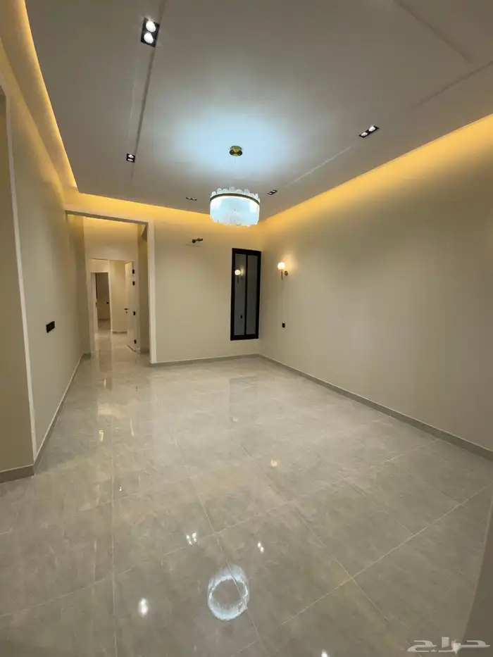 للبيع مقابل نادي ضمك شقق تمليك أرضي بمدخل سياره تشطيب vip 8