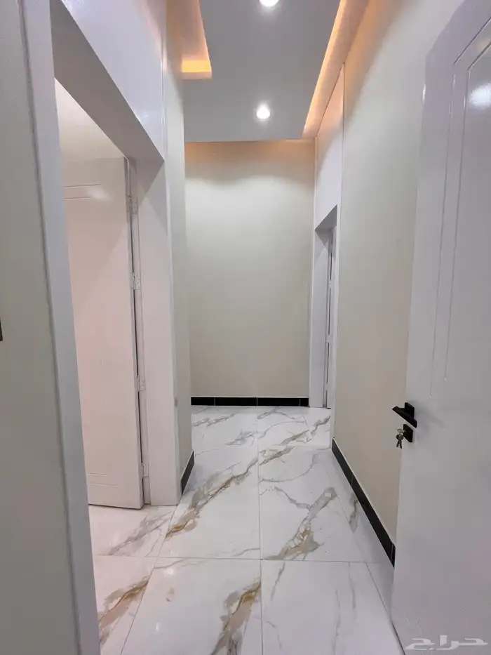 للبيع ادوار علويه مساحات واسعة حى التضامن شمال الخميس 520 ا 11