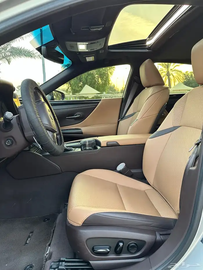 لكزس ES300h هايبرد موديل 2021 سعودي 34