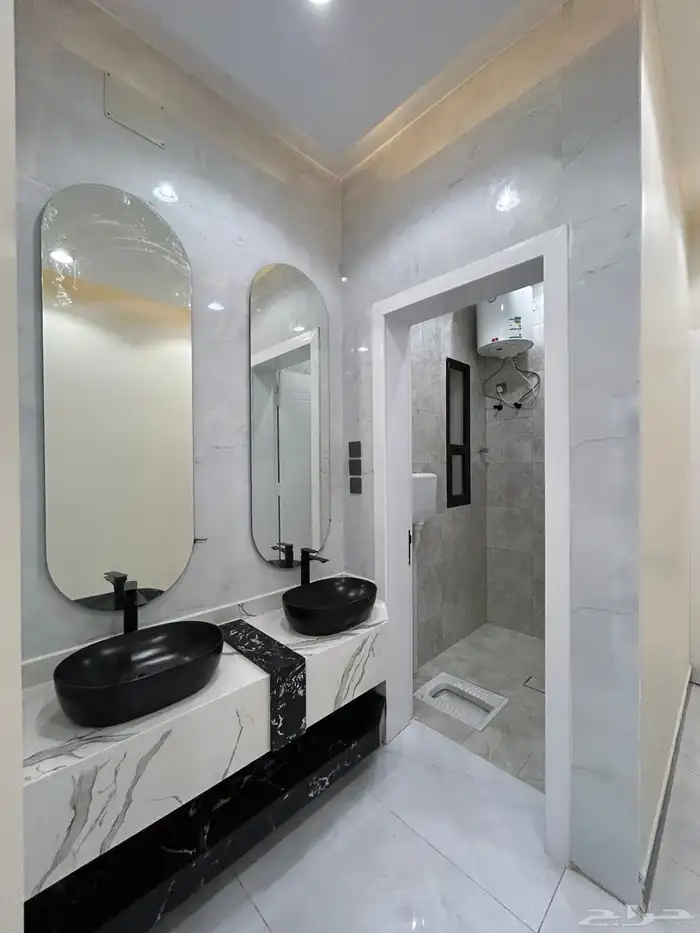 للبيع شقة ارضية و روف علوي تشطيب vipشمال الراقي خميس مشيط 4